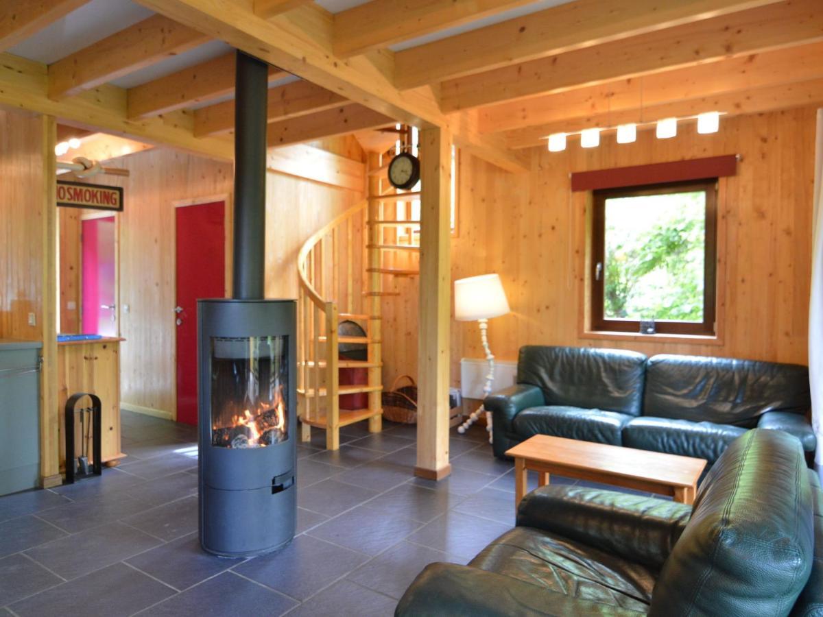 Comfortable Modern Chalet With Wood Finish Айвейл Екстериор снимка