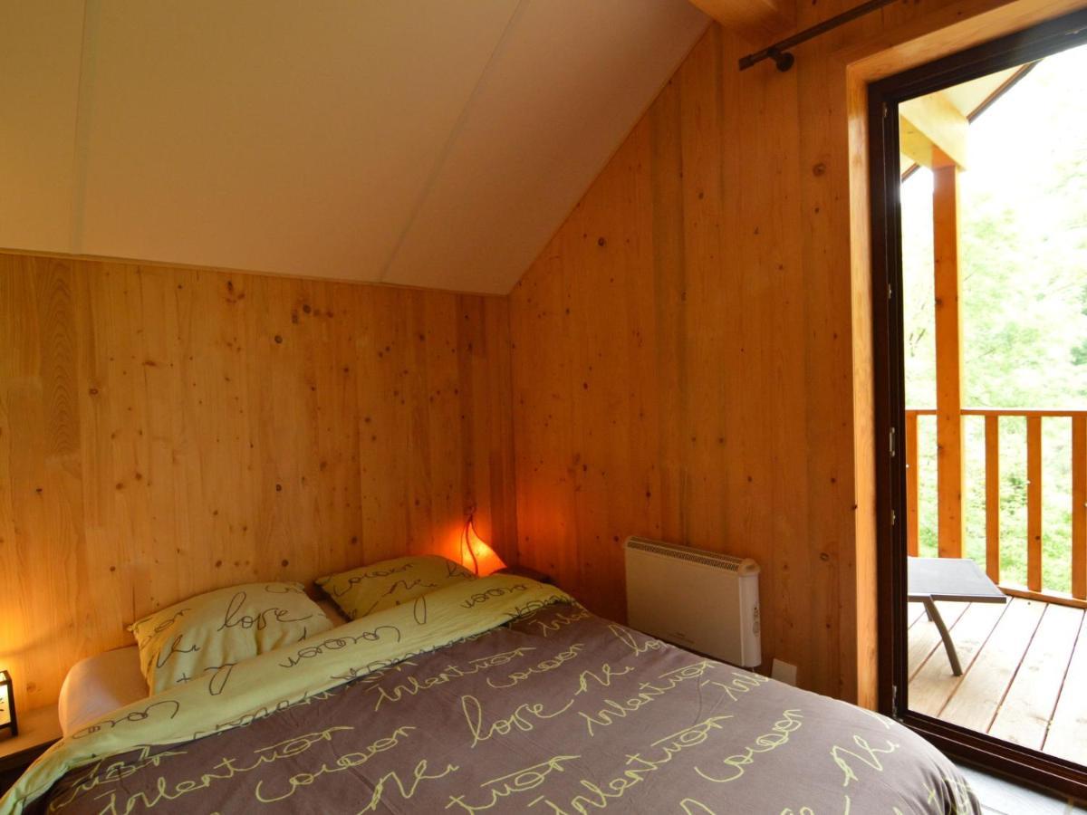 Comfortable Modern Chalet With Wood Finish Айвейл Екстериор снимка